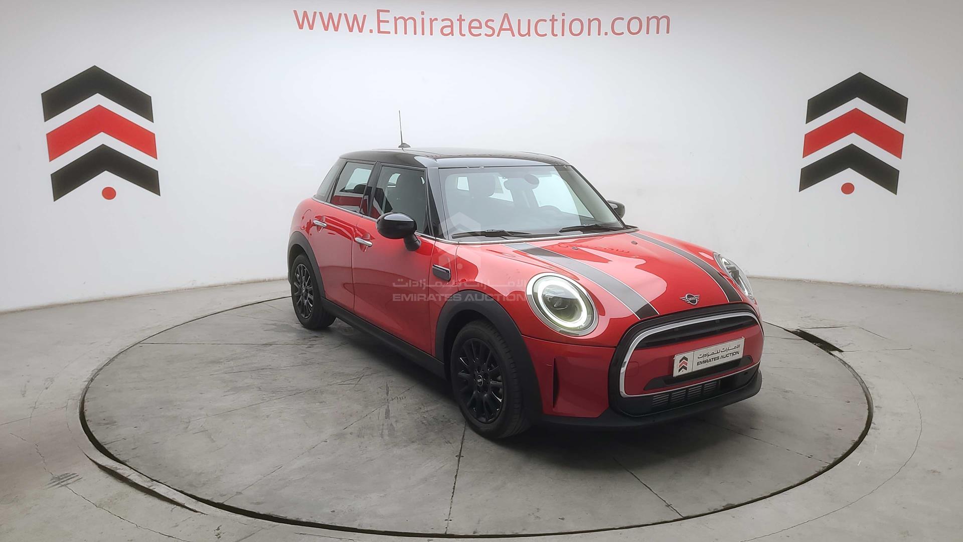 2024 MINI COOPER VIN: WMW31DK06R2V86104