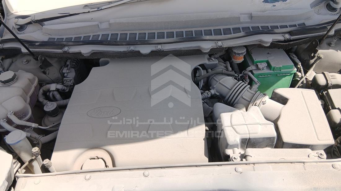 فورد ايدج 2016 — خليج المحرك — صورة 28