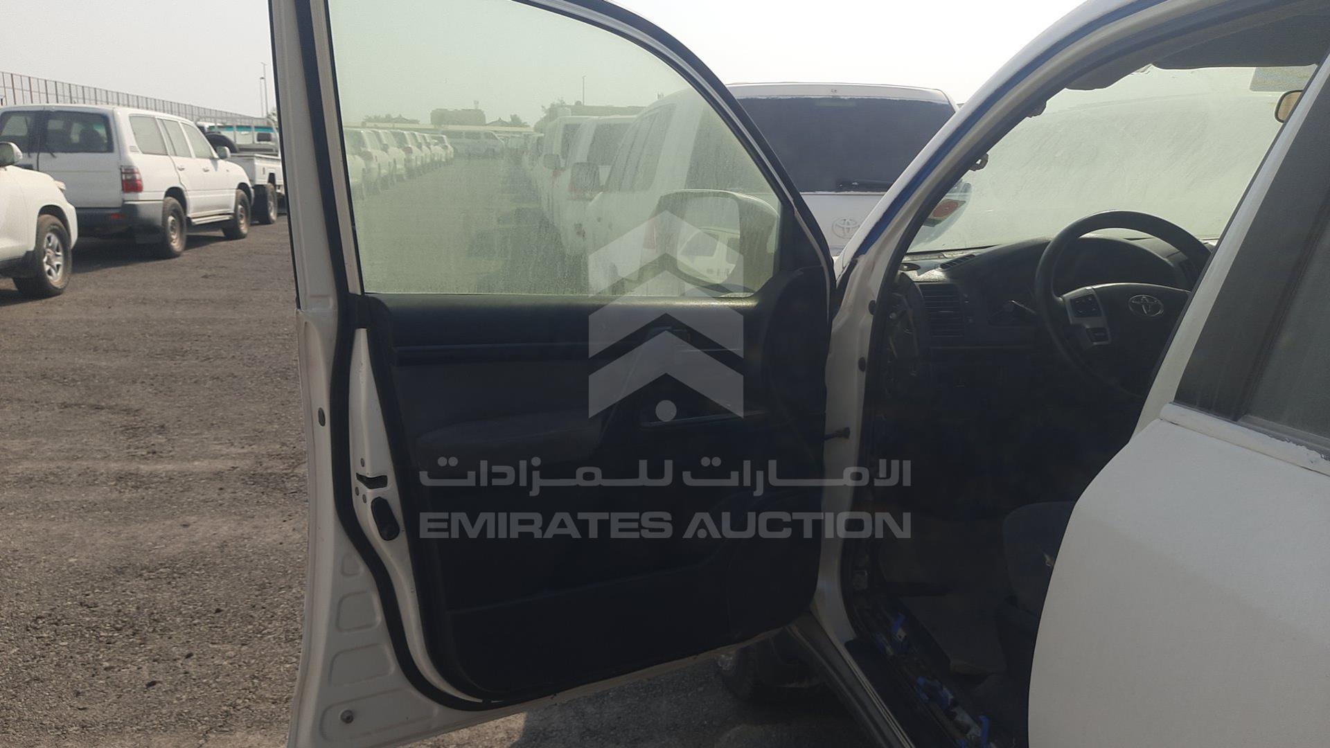2012 TOYOTA LAND CRUISER VIN: JTMDU09J7C4052921
