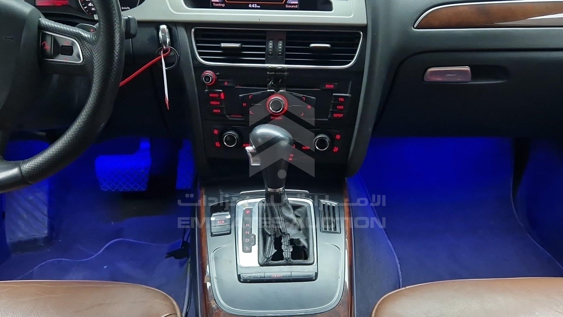 2011 AUDI A4 VIN: WAUAFC8K0BA122197