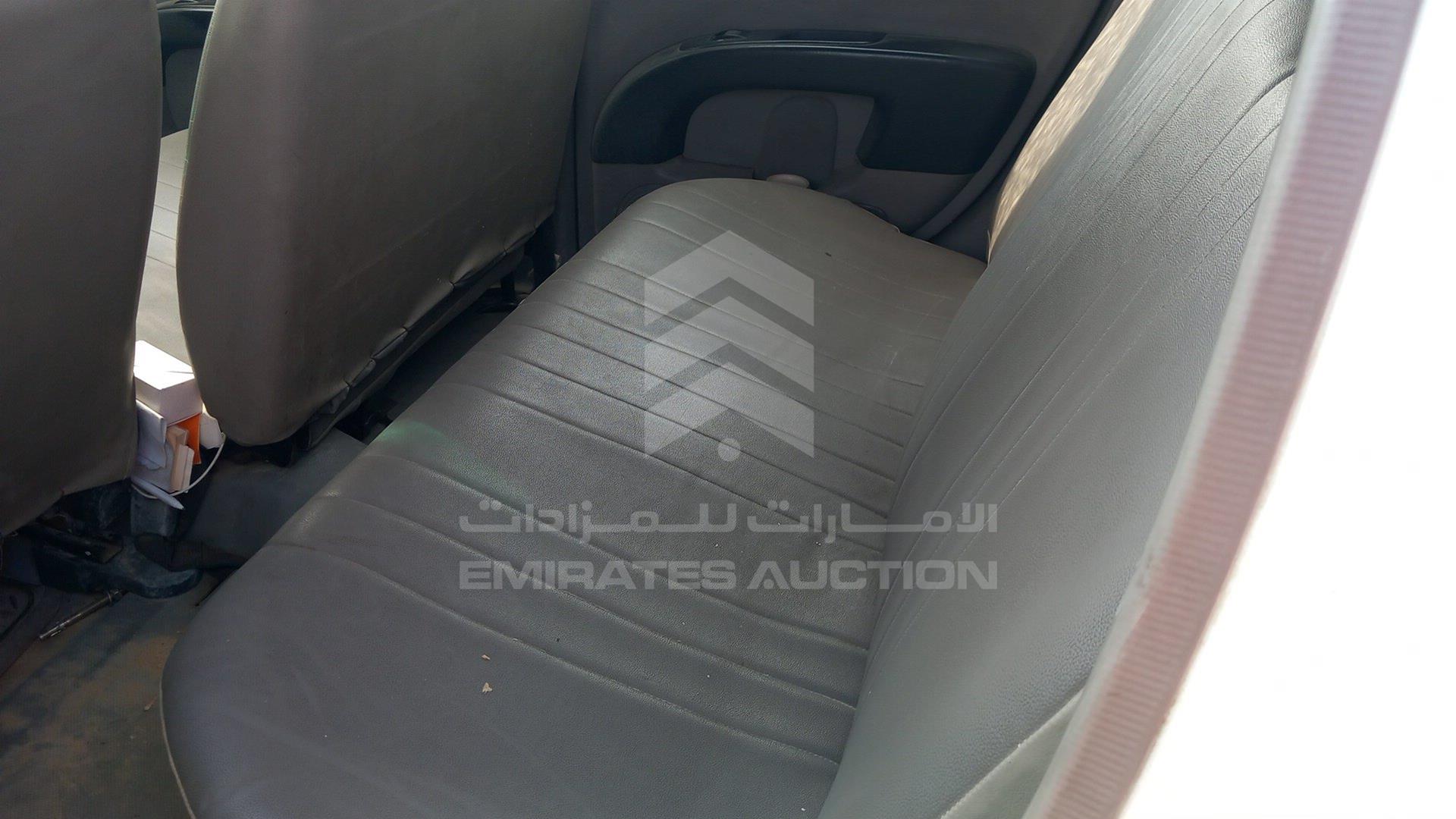 2011 MITSUBISHI L 200 VIN: MMBJNKA50BD026094