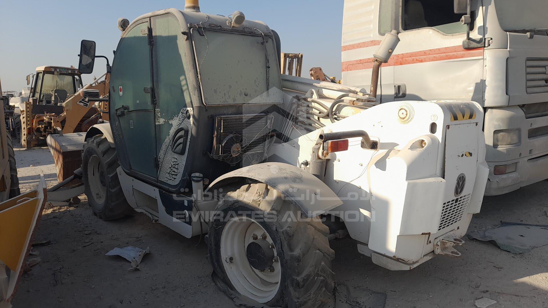 2007 NEW HOLLAND LM 1745 VIN: FNHNH17MN7HK37156