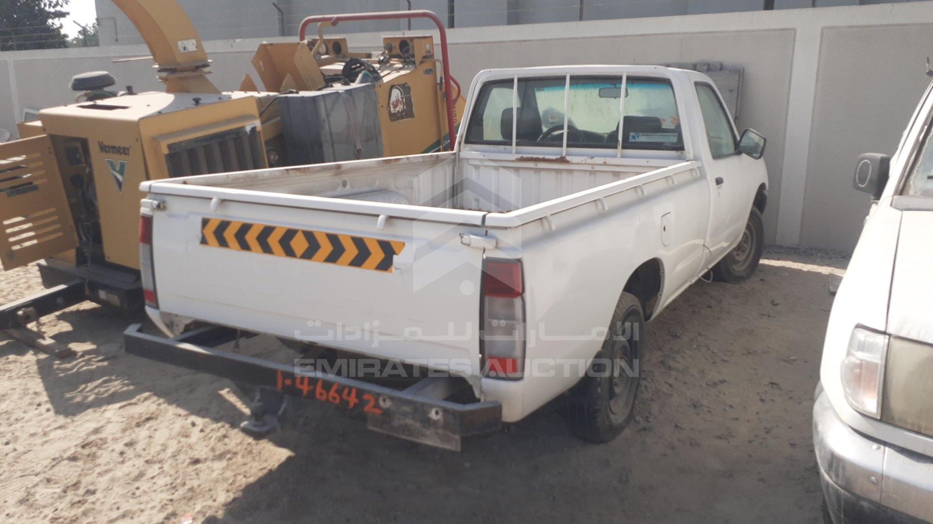 2004 NISSAN 2400 VIN: JN6DD22S74X071383