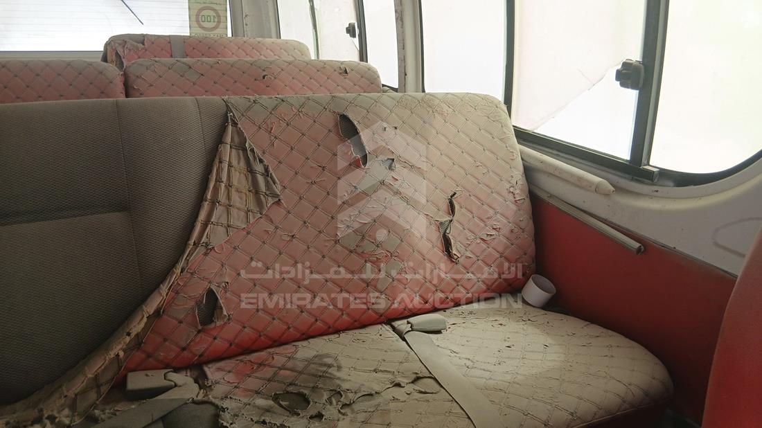 2005 Toyota Hiace — Rear Left Passenger View — Photo 19