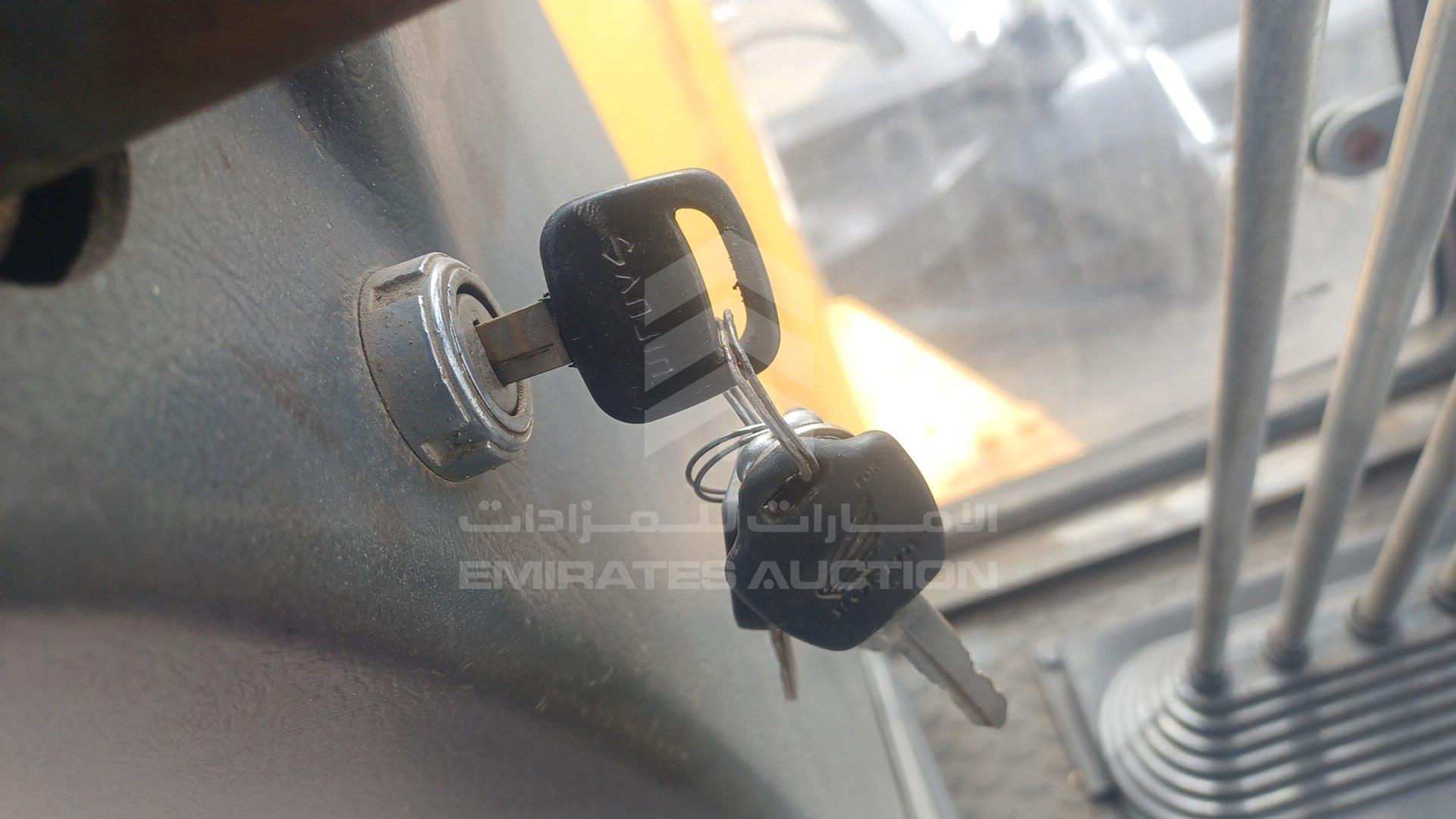 2023 XCMG --- VIN: XUG18033LH0321894