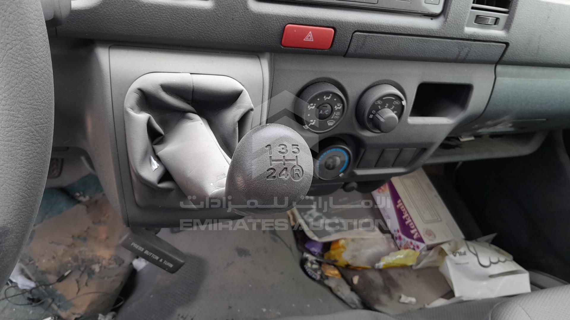 2015 TOYOTA HIACE VIN: JTFHX02P1F0099355