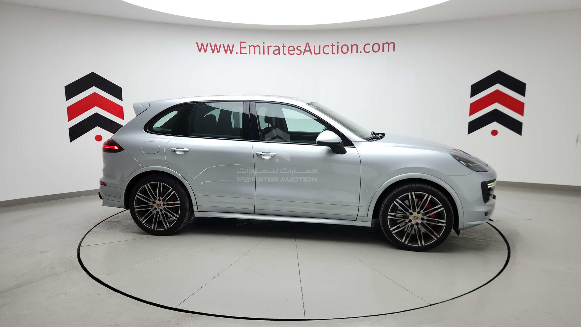 2016 PORSCHE CAYENNE VIN: WP1ZZZ92ZGLA72836