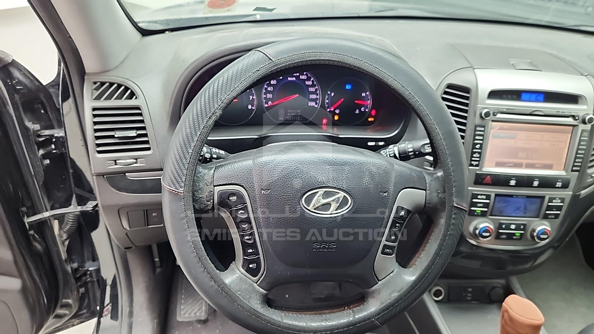 2012 HYUNDAI SANTA FE VIN: KMHSH81G8CU870180