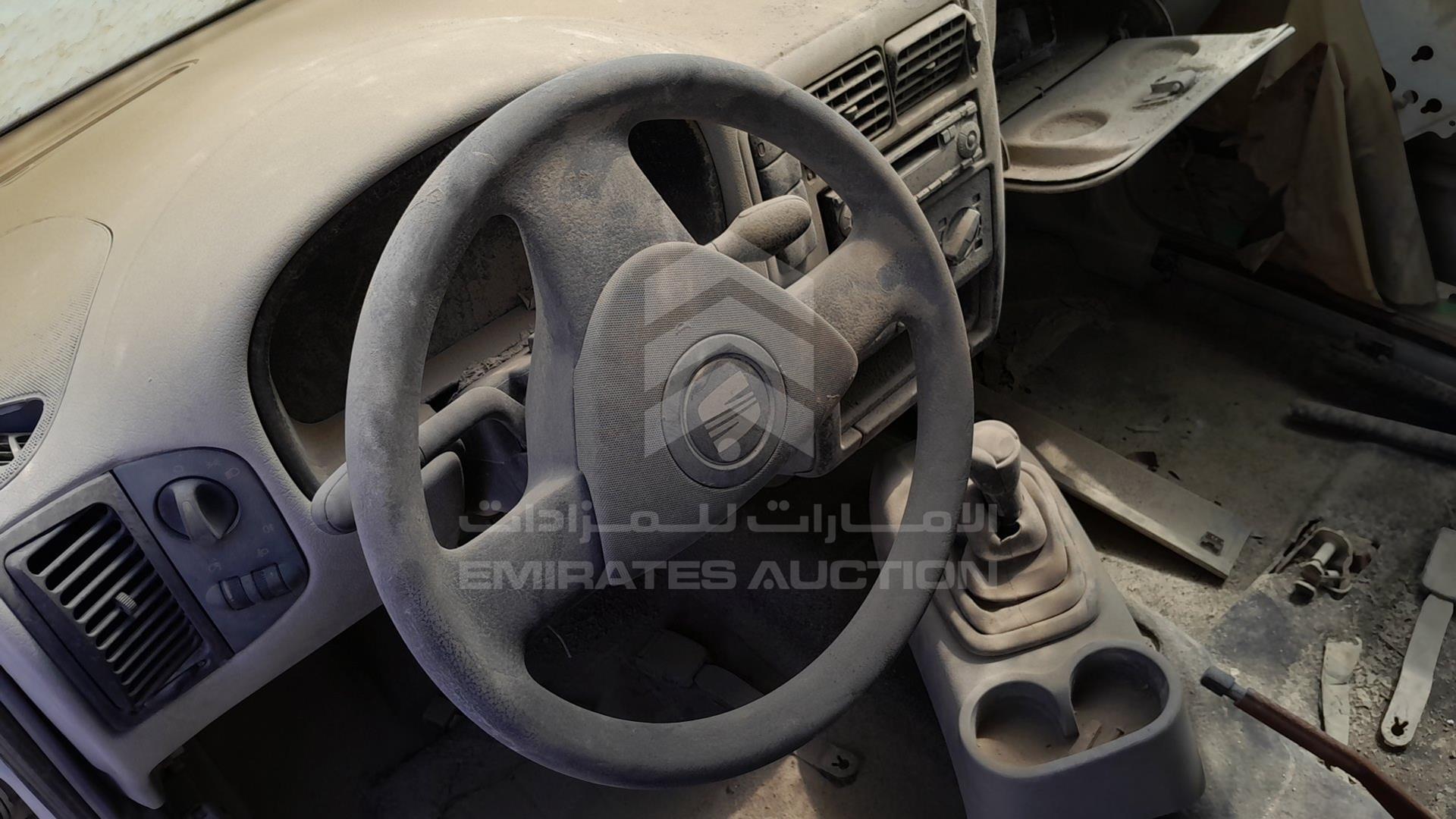 2004 SEAT INCA VIN: VSSZZZ9KZ4R000002