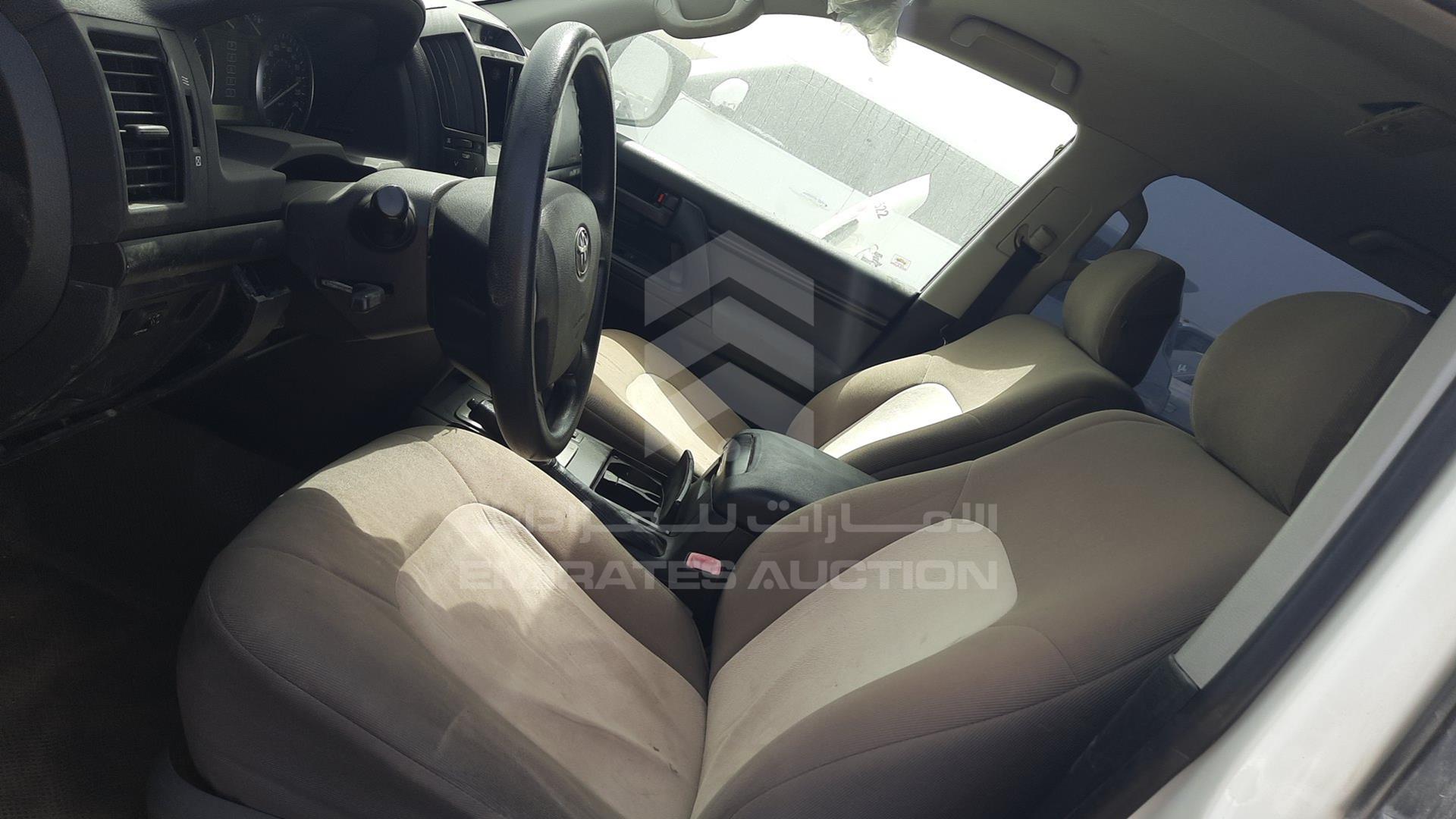2011 TOYOTA LAND CRUISER VIN: JTMDU09J0B4035070
