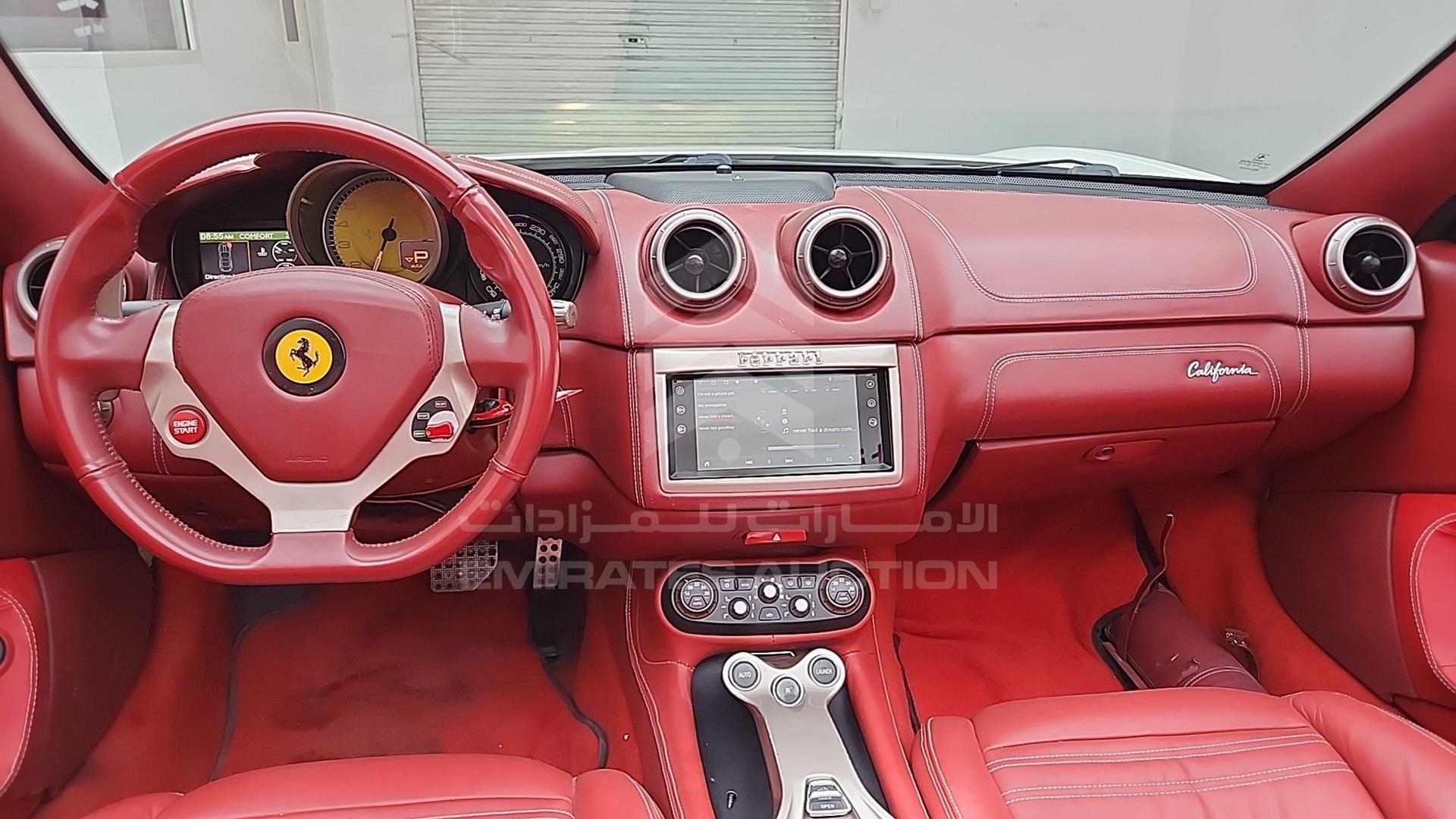 2014 FERRARI CALIFORNIA VIN: ZFFTJ65T1E0198371