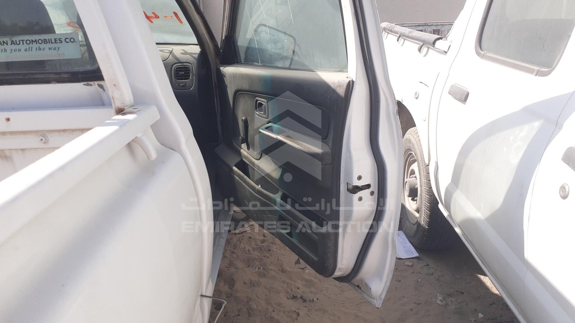 2004 NISSAN 2400 VIN: JN6DD22S74X071383