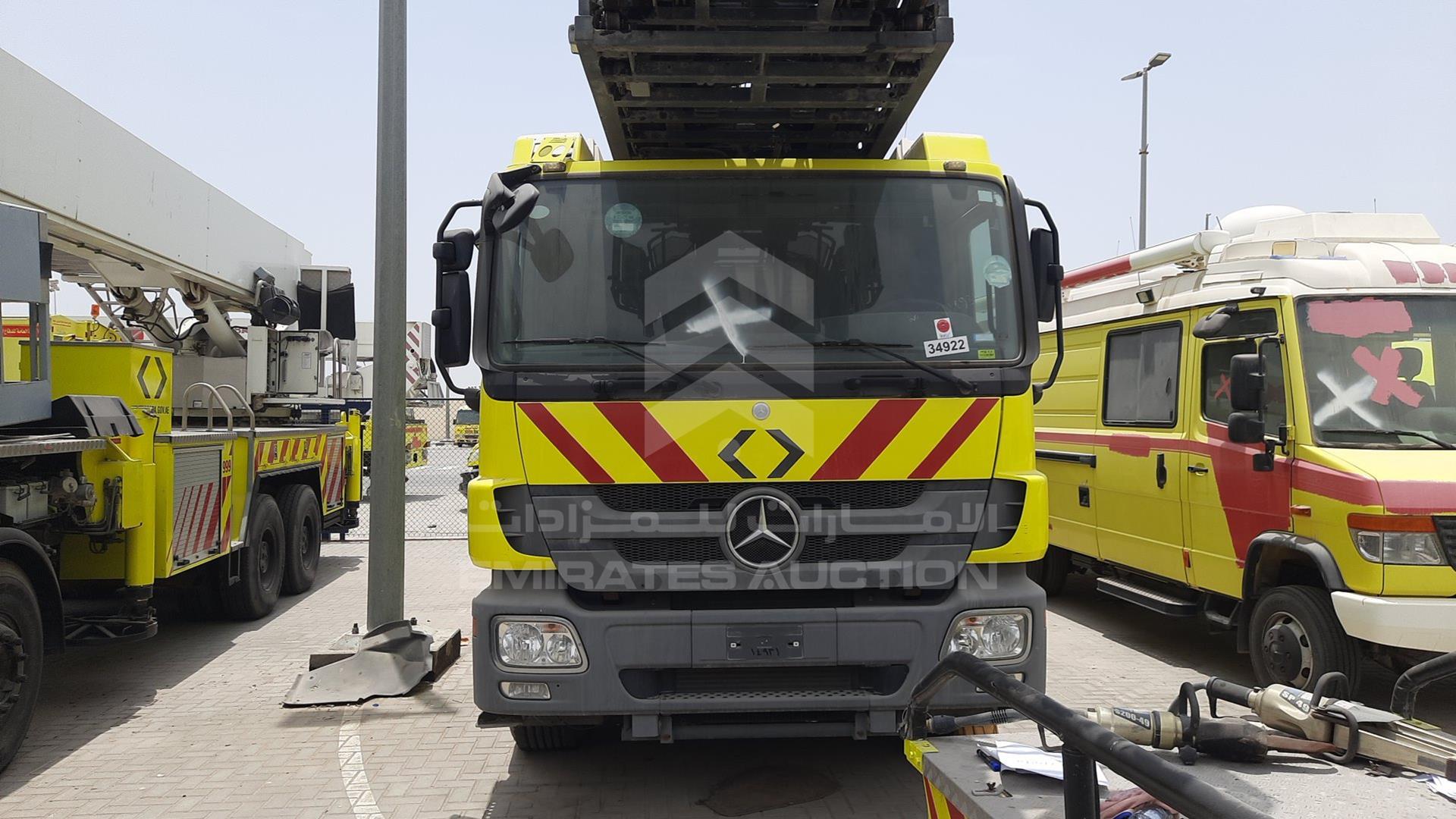 0 MERCEDES FIRE AND RESCUE TRUCK WITH ESCALATOR VIN: WDAKHCAA59L439476