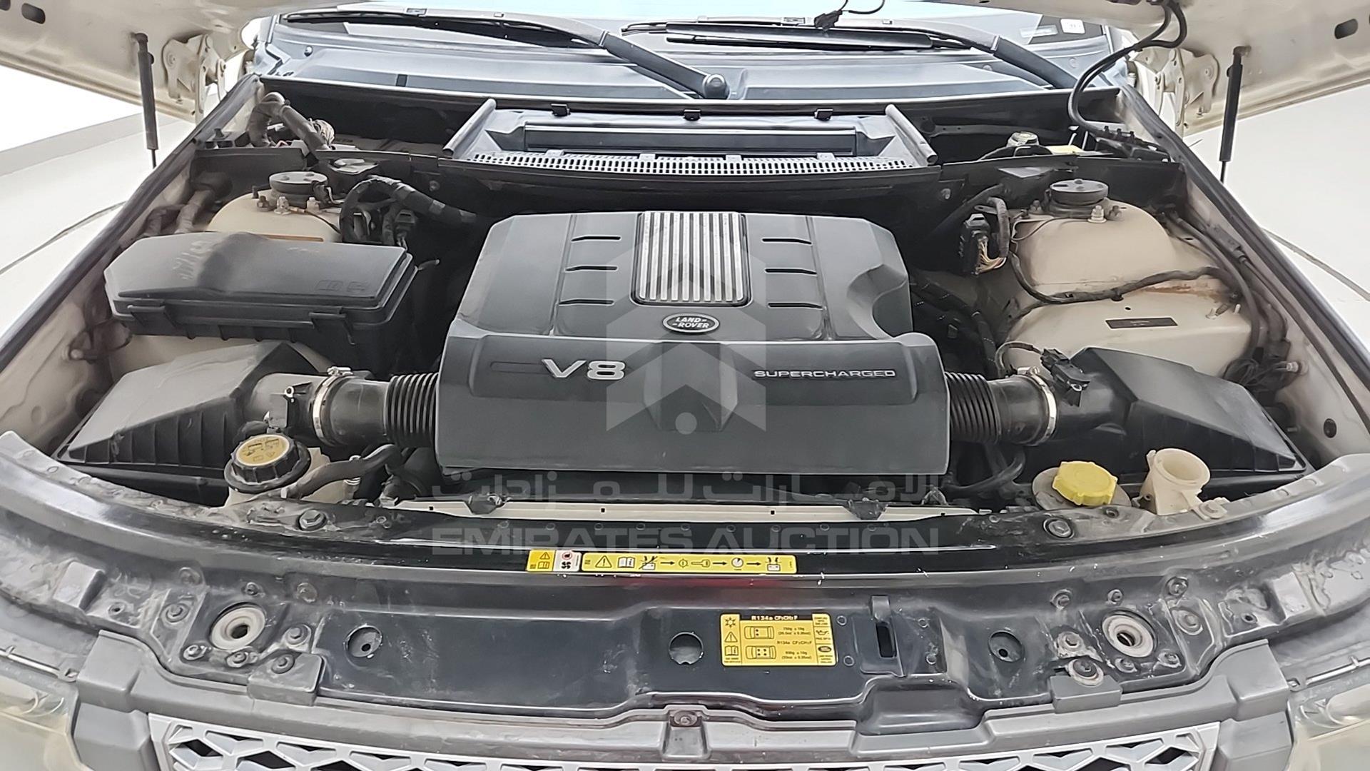 2010 RANGE ROVER VOGUE VIN: SALLMAME4AA317299