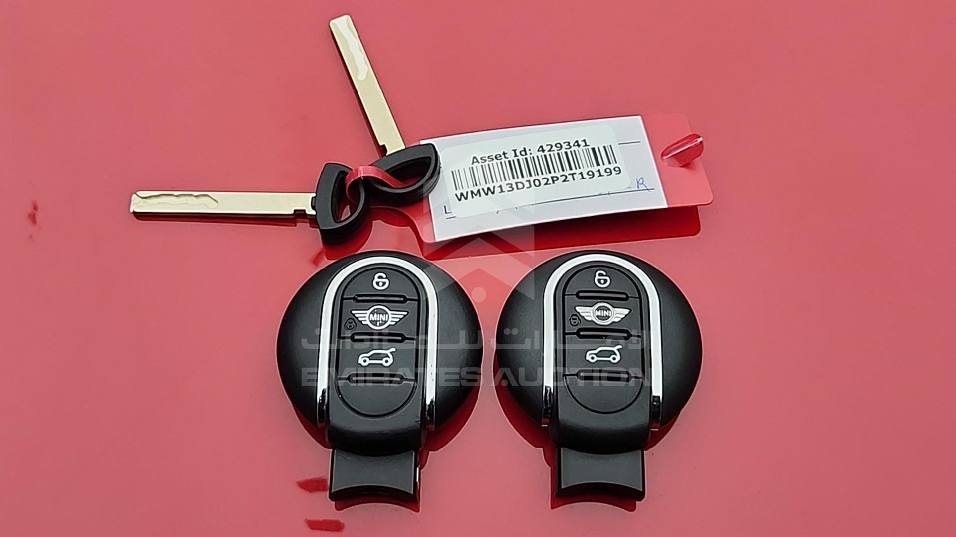 2023 MINI COOPER S VIN: WMW13DJ02P2T19199