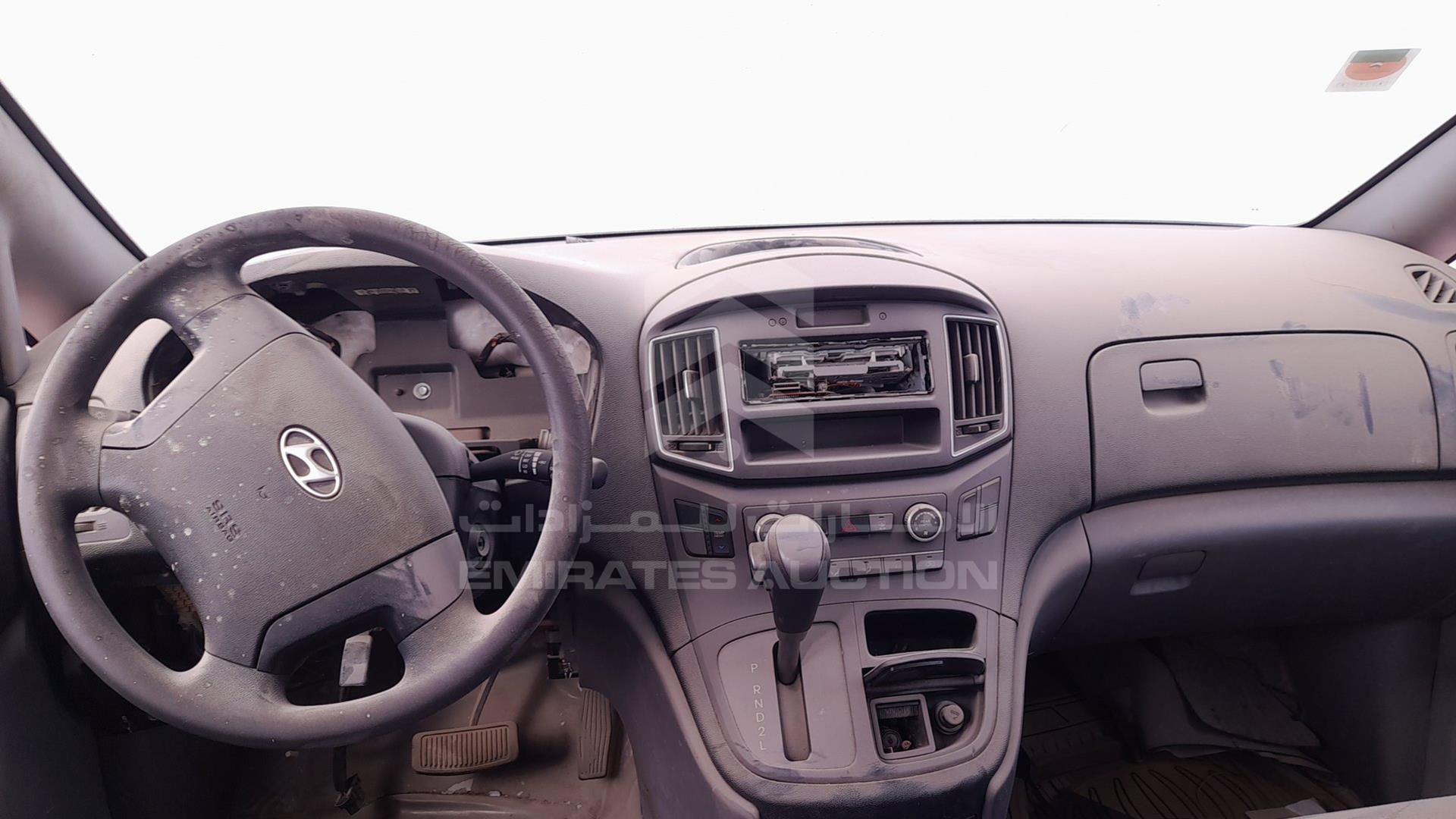 2016 HYUNDAI H1 VIN: KMJWA37R7GU774742