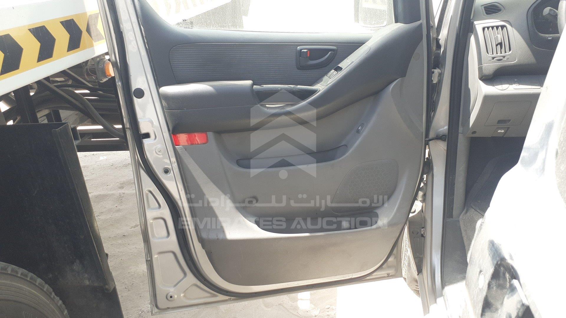 KMJWA37R4DU531093 - 2013 Hyundai H1 - #357801
