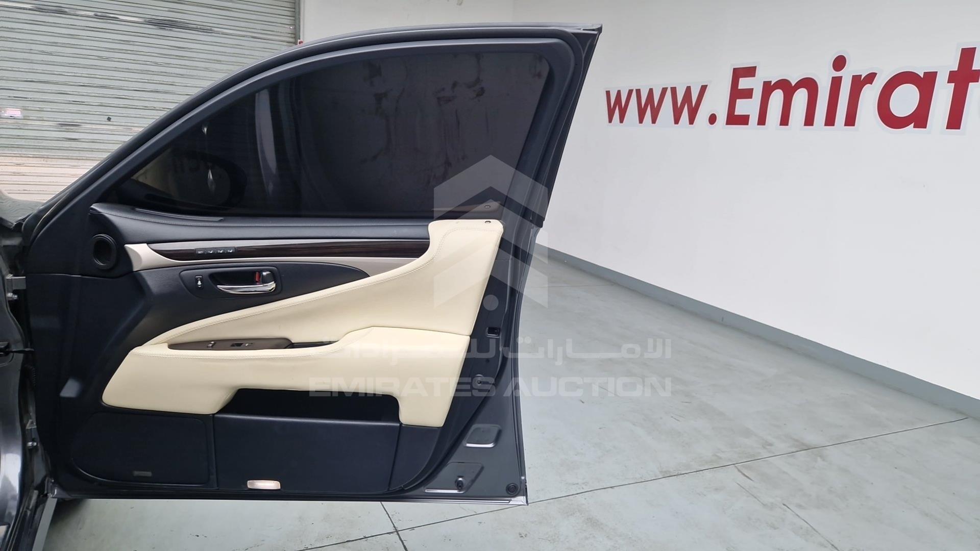 2013 LEXUS LS 460 VIN: JTHCL1EFXD5016138