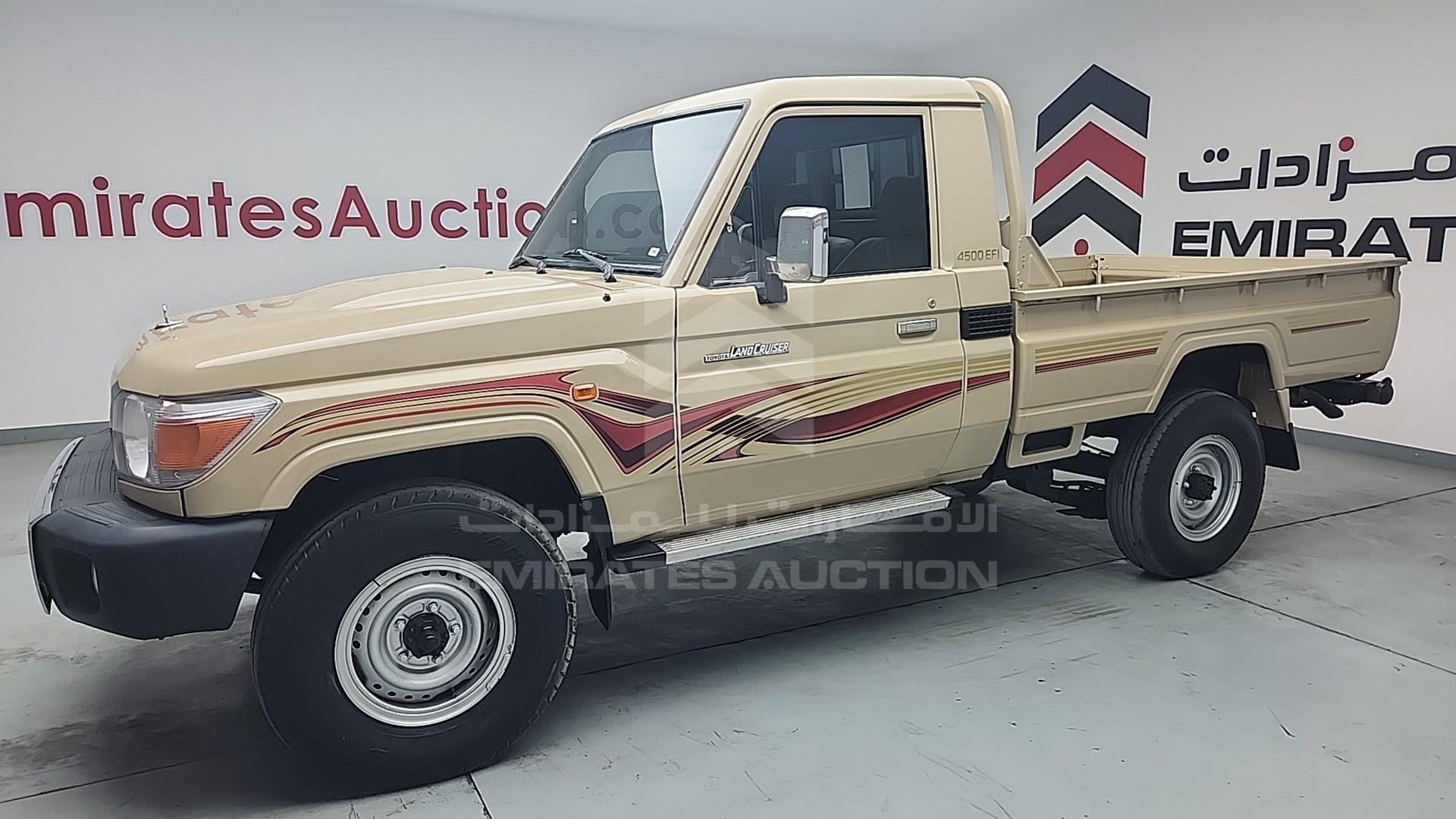2009 TOYOTA LAND CRUISER VIN: JTFLJ73J196052911