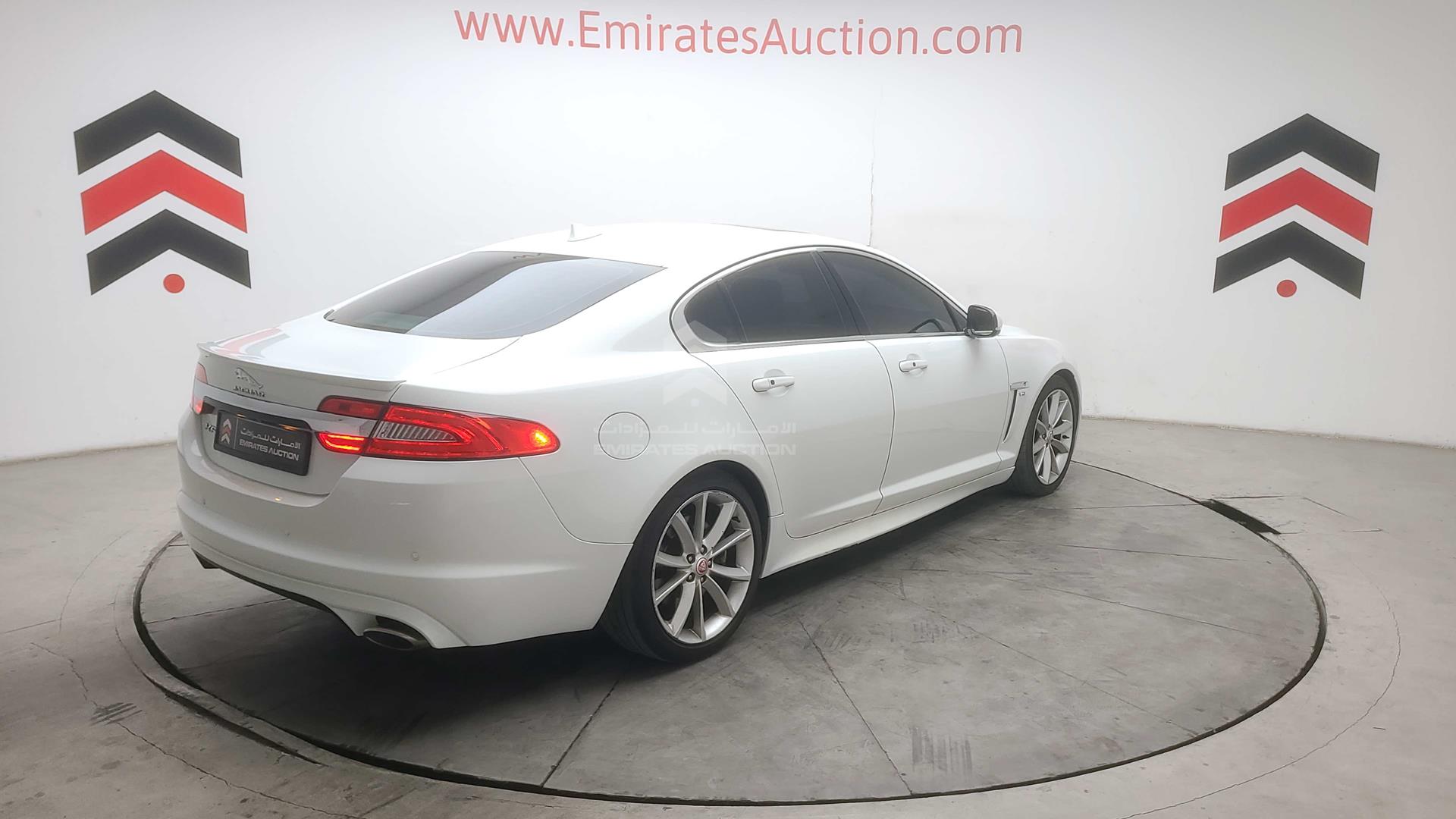 2015 JAGUAR XF VIN: SAJAA05AXF8U48907