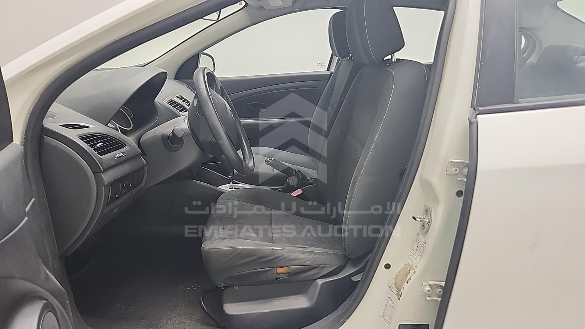 2014 RENAULT FLUENCE VIN: VF1LZLET1EC281995
