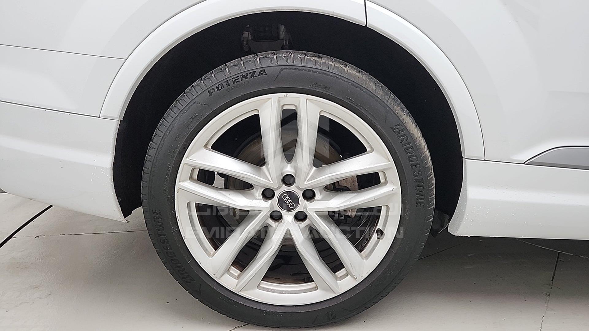 2016 AUDI Q7 VIN: WA1AGDF7XGD001570