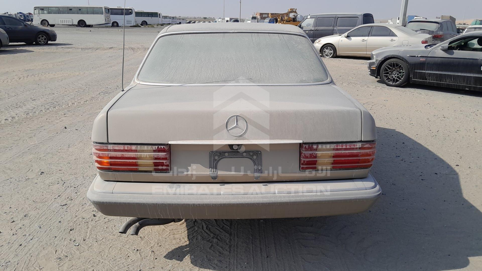 1989 MERCEDES SE 300 VIN: WDBCA24D2KA489158