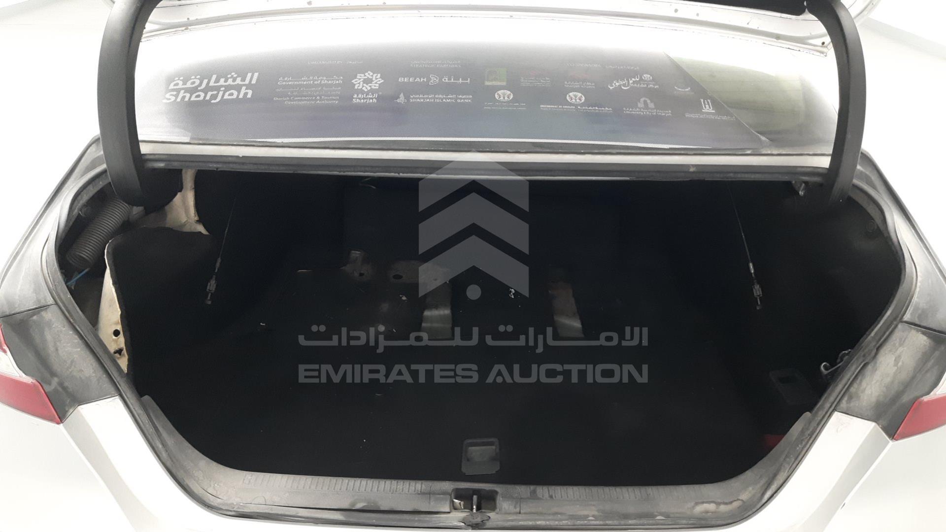 2019 TOYOTA CAMRY VIN: JTNBF9HK7K3024987