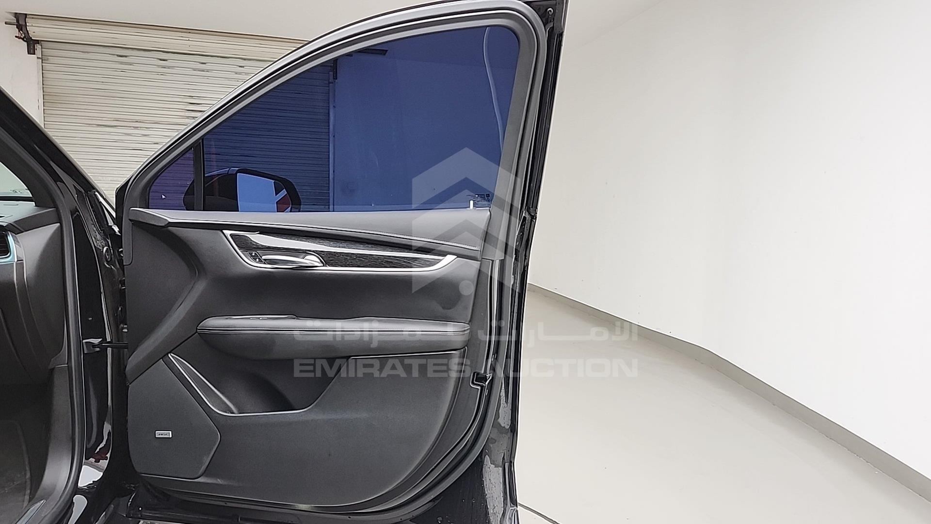 2021 CADILLAC XT 5 VIN: 1GYKNCRS7MZ137237