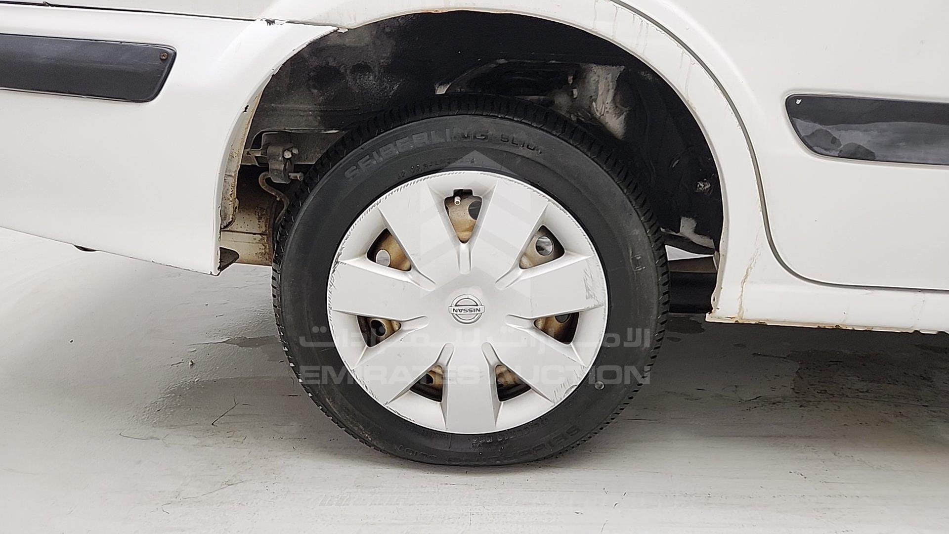 2002 NISSAN SUNNY VIN: JN1FN61S52W006832