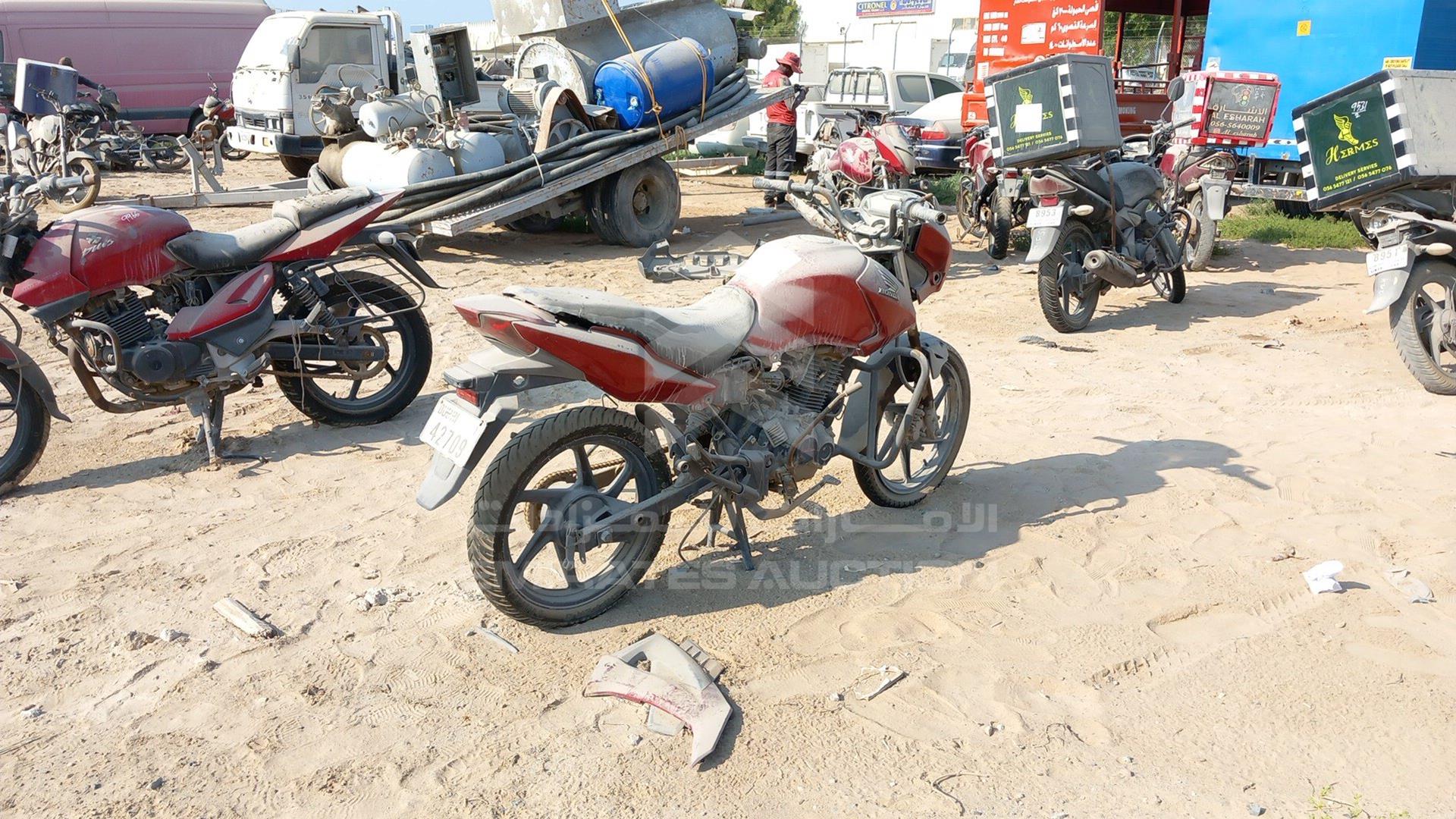 2018 HONDA MOTORBIKE VIN: ME4KC20B6J8001707