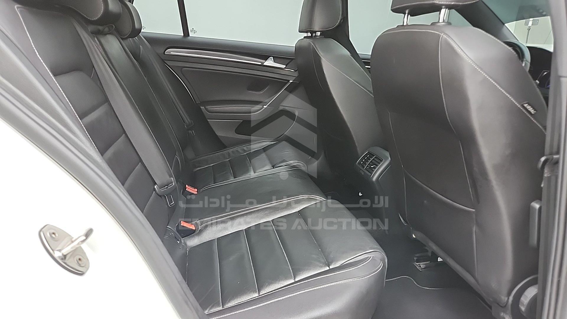 2016 VOLKSWAGEN GOLF R VIN: WVWGR2AU9GW094033