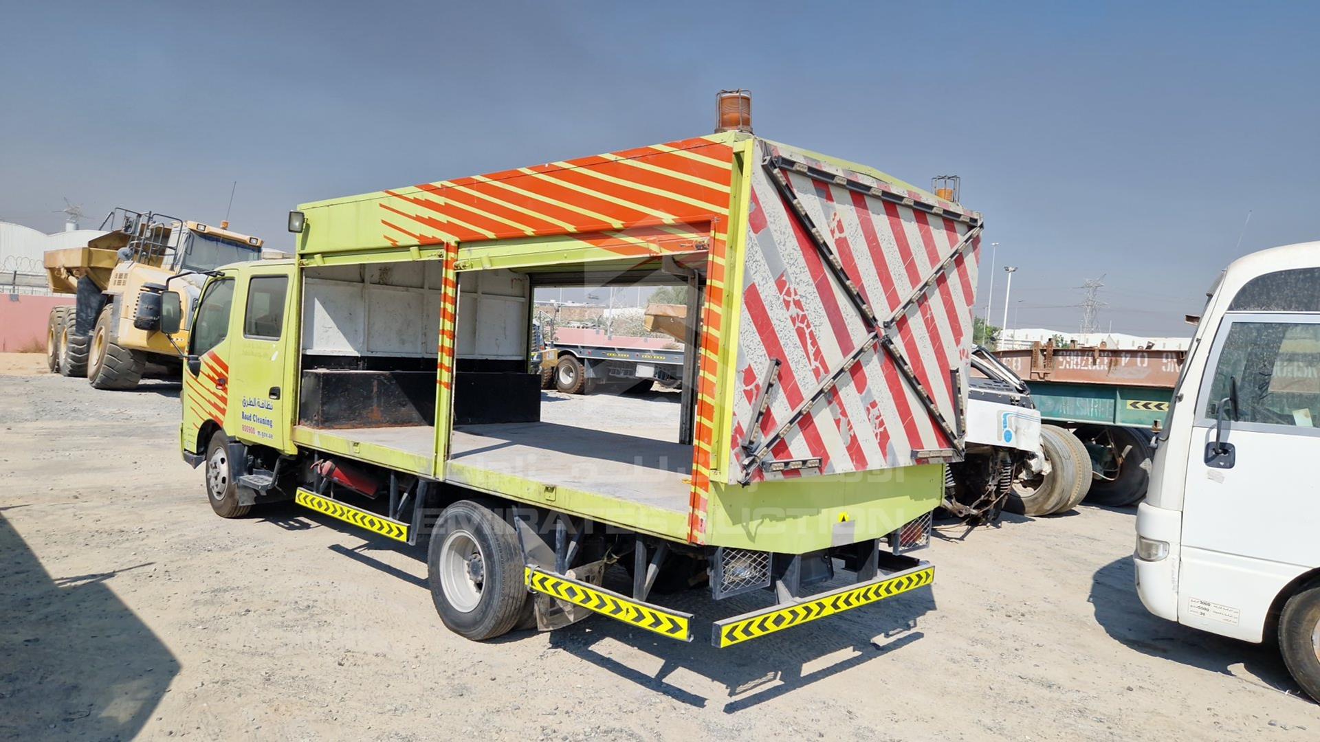 2014 HINO 300 VIN: JHHLCK1H0EK007012