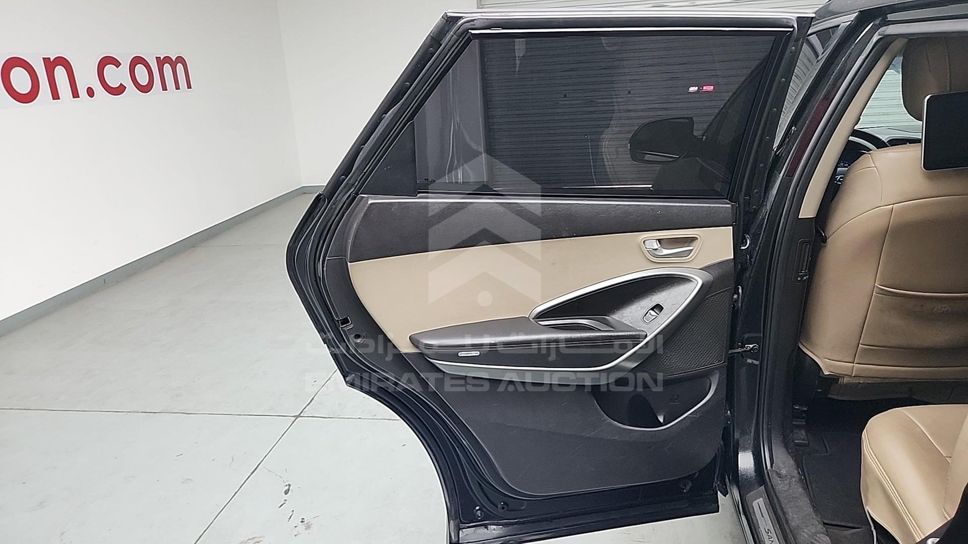 2014 HYUNDAI SANTA FE VIN: KMHSN81E5EU030447