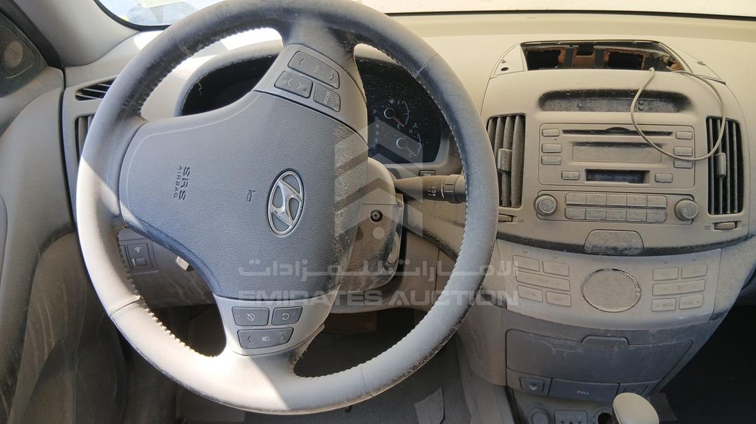 2007 Hyundai Avante - Scrap without document — Steering & Mounted Controls — Photo 12