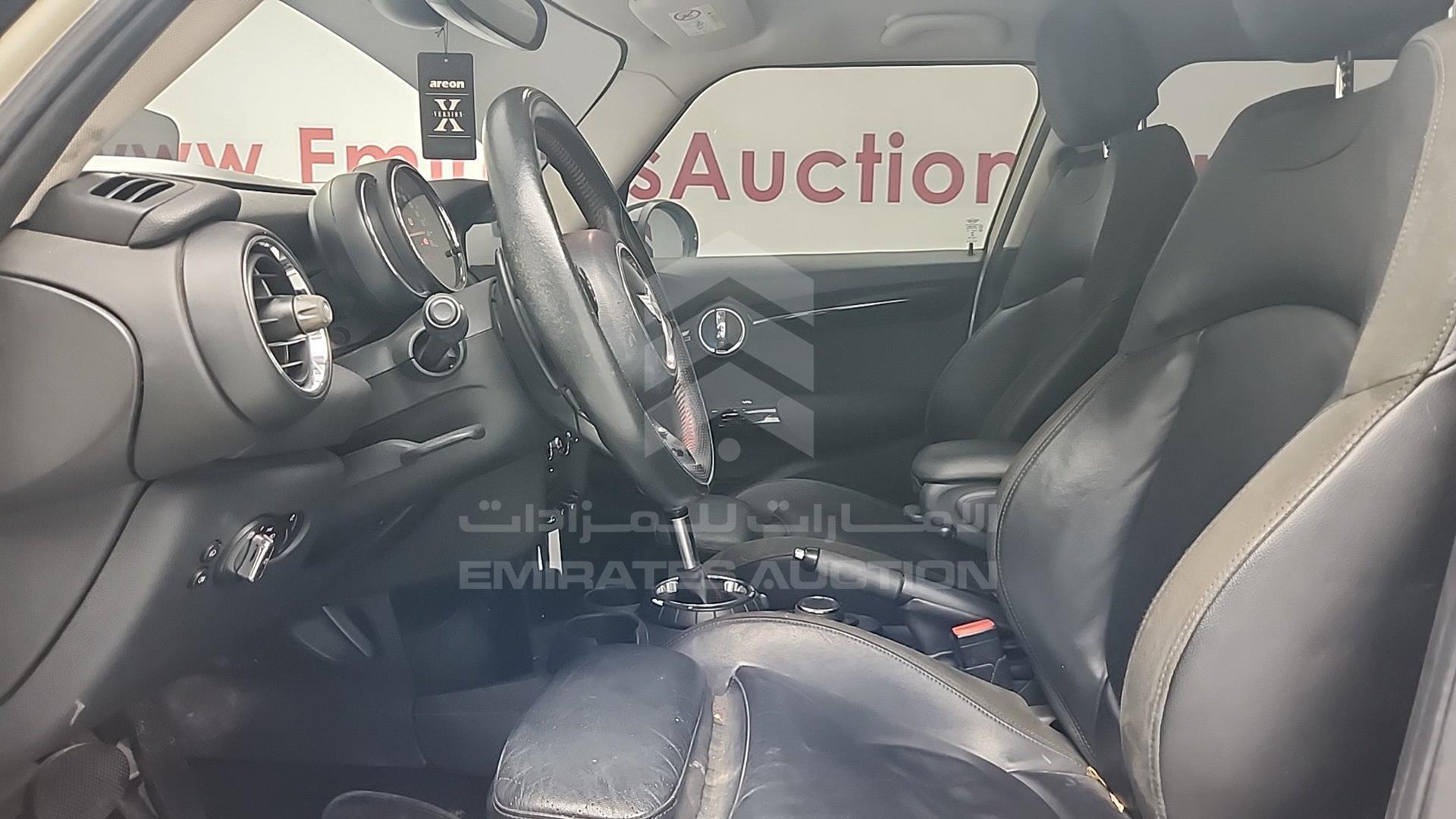 2016 MINI COOPER VIN: WMWXS7100GT842861