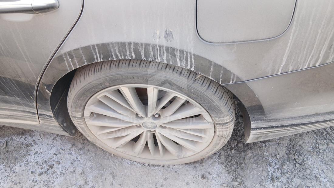 2018 Hyundai Grandeur - Scrap without document — Rear Left Tyre — Photo 30