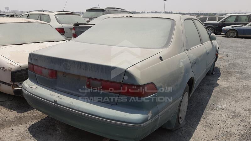 VIN: 6T153SK20WX351371 Auction: EmiratesAuction Lot: 343695 6T153SK20WX351371 Toyota Camry 1998 GREEN Photo 6