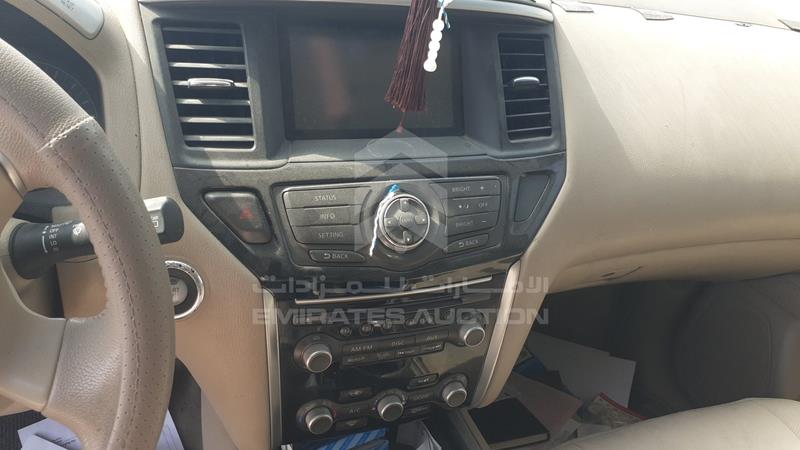 5N1AR2M50EC626502 Auction: EmiratesAuction Lot: 408569 5N1AR2M50EC626502 Nissan Pathfinder 2014 GREY Photo 15