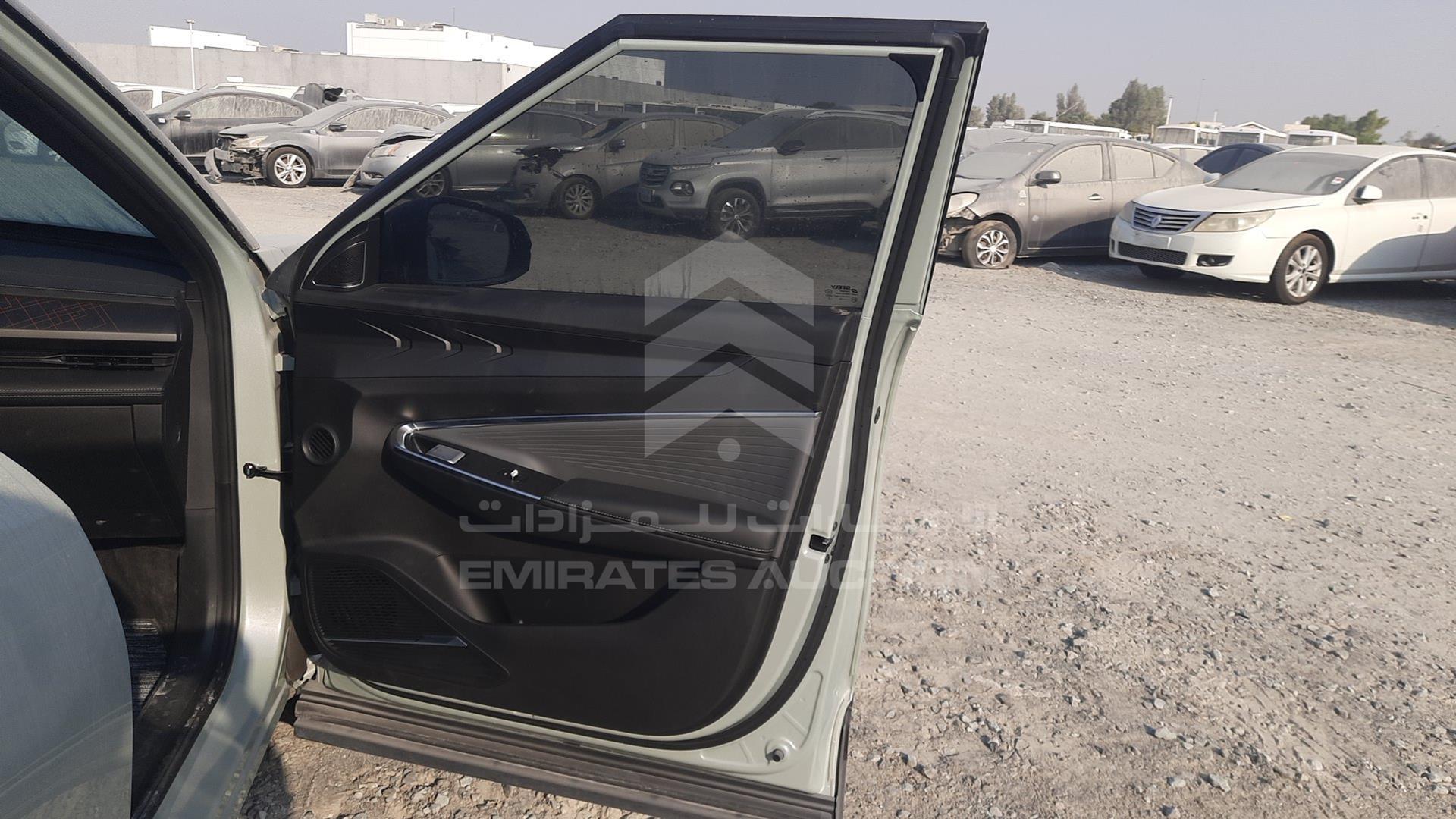 2023 GEELY COOLRAY VIN: LB37722Z8PX305562