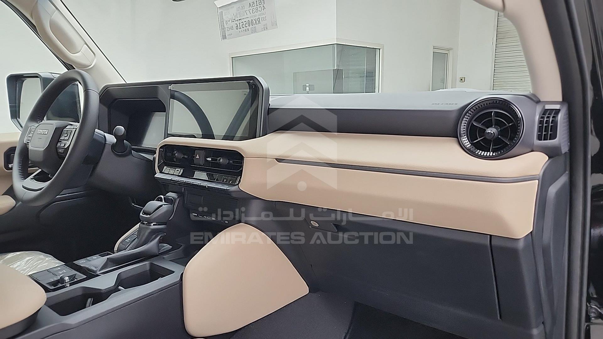 2024 TOYOTA PRADO VIN: JTEAACAJ4RK005516
