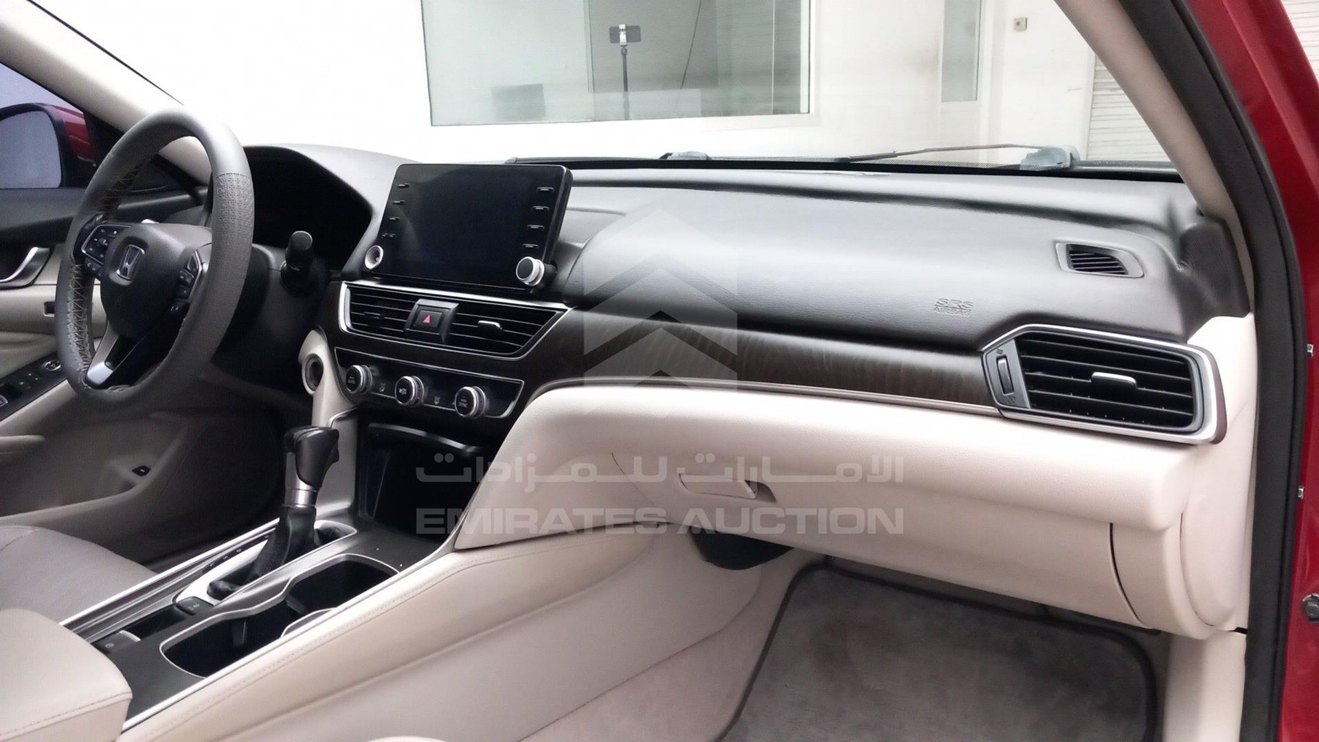 2018 HONDA ACCORD VIN: 1HGCV1666JA601815