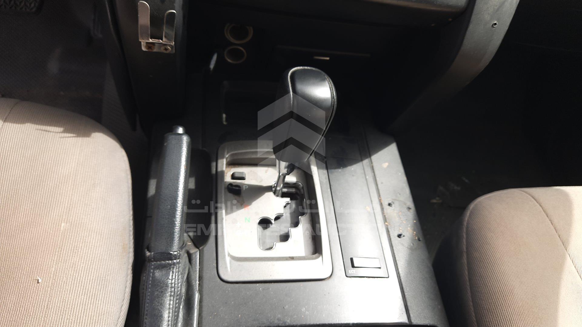 2011 TOYOTA LAND CRUISER VIN: JTMDU09J0B4035070
