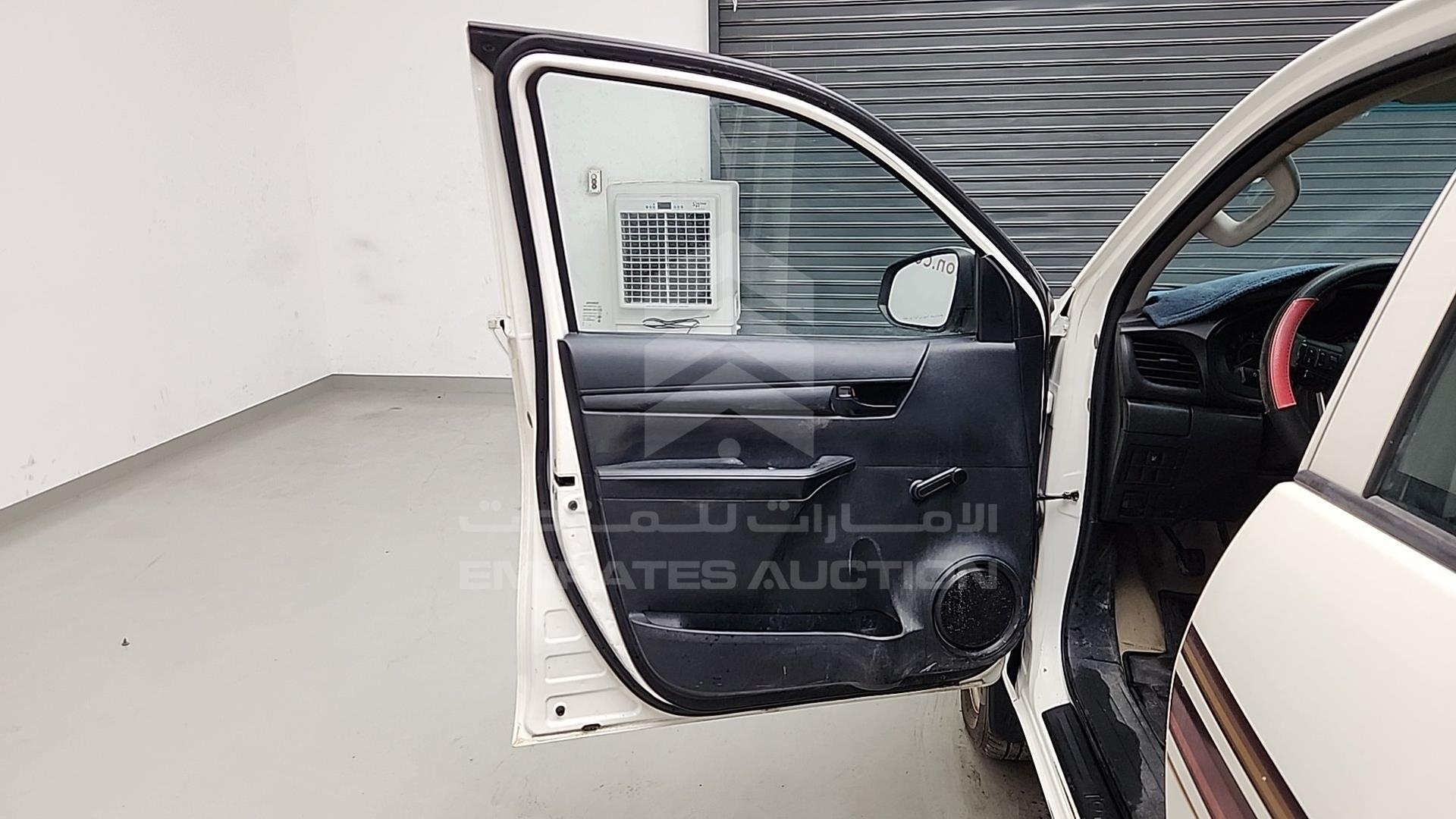 2019 TOYOTA HILUX VIN: MR0DX9CD1K2521317