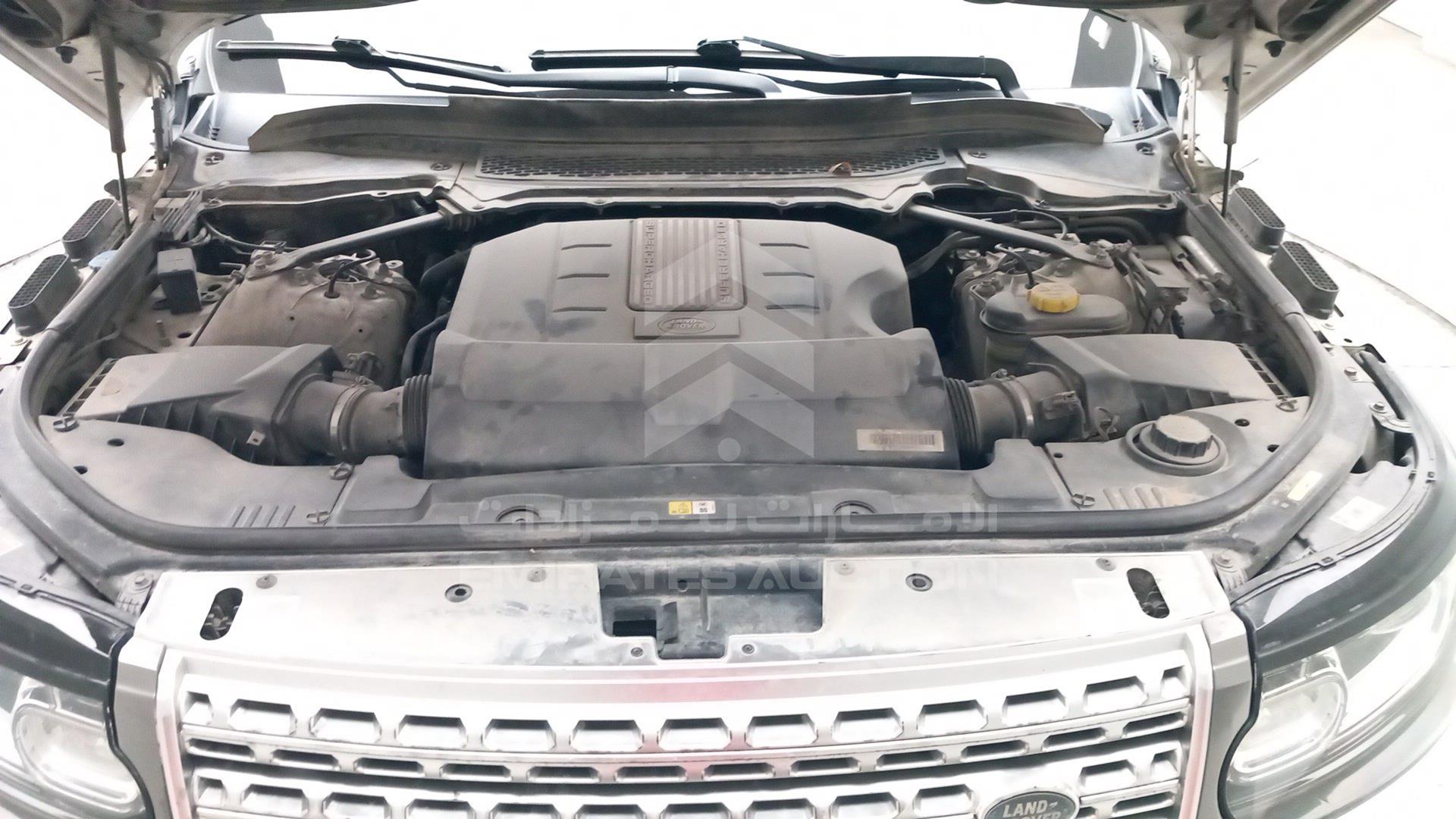 2015 RANGE ROVER VOGUE VIN: SALGA2EF3FA225173