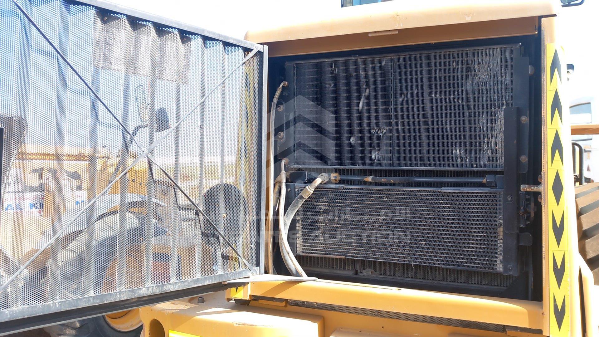 2015 CATERPILLAR 938H VIN: CAT0938HKMCC00594