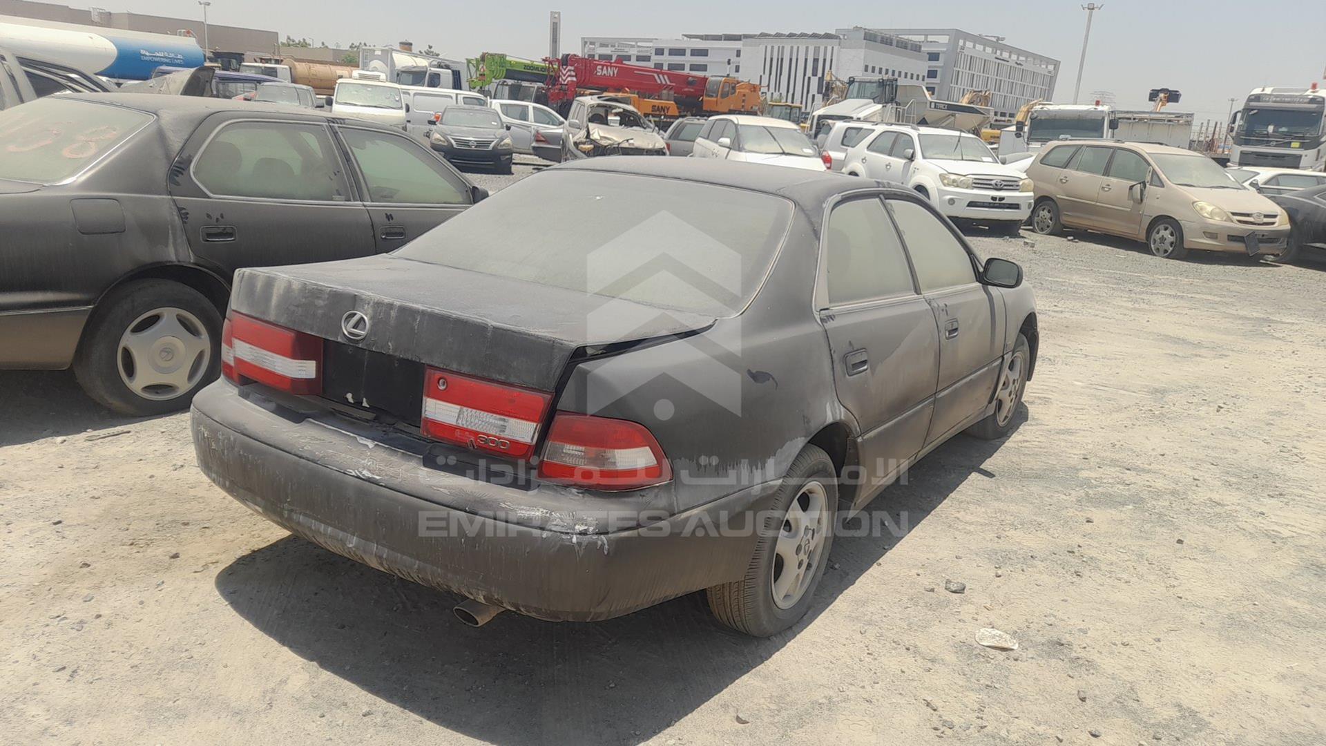 2000 LEXUS ES 300 VIN: JT8BF28G4Y0278513