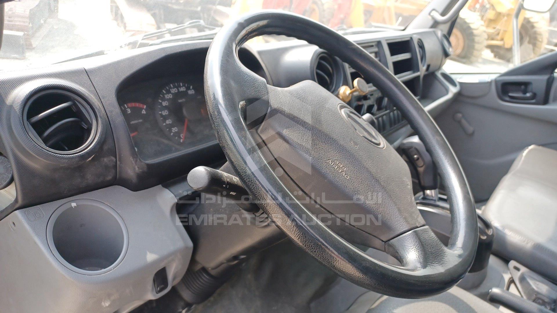 2015 HINO 300 VIN: JHHUCK1H3FK012131