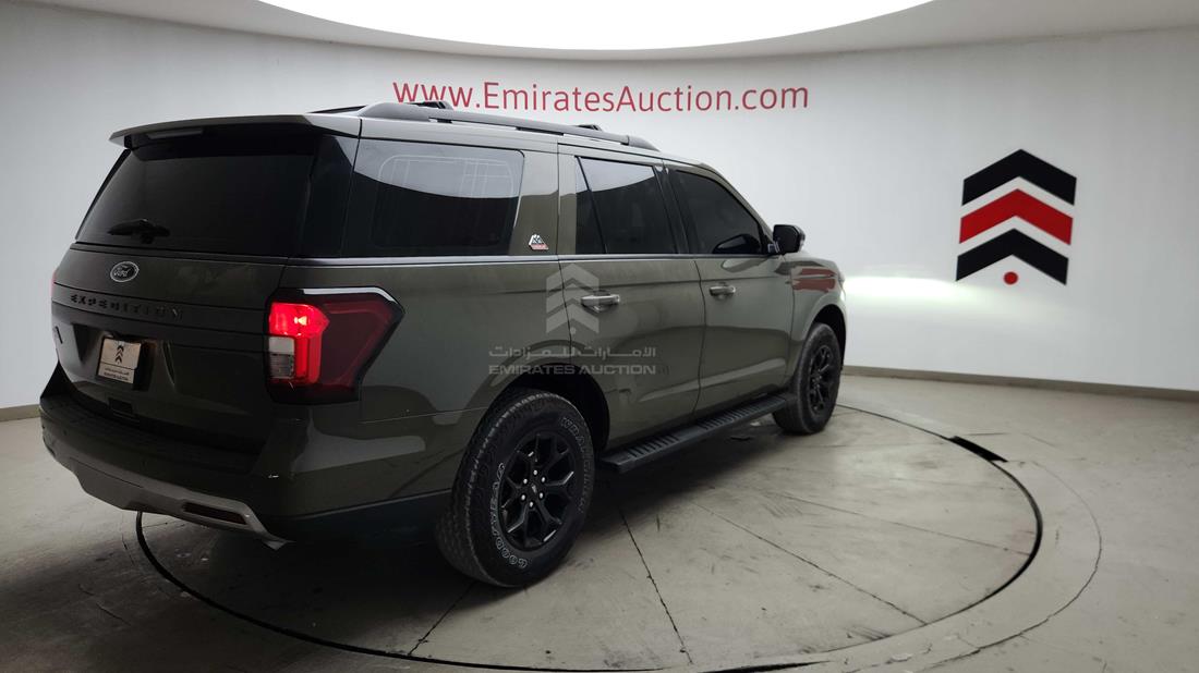 2024 Ford Expedition — Rear Right Angle — Photo 11