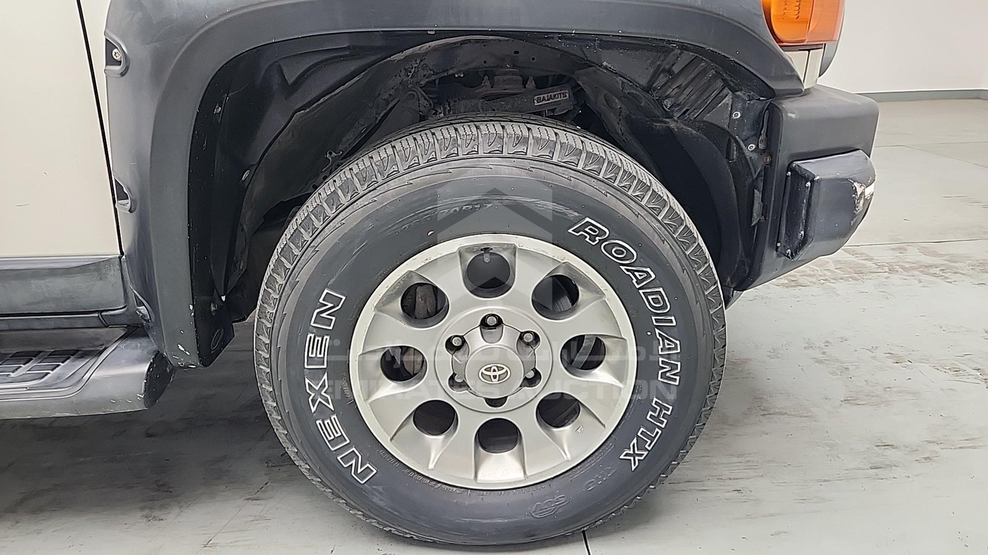 2012 TOYOTA FJ CRUISER VIN: JTEBU11F3CK127030